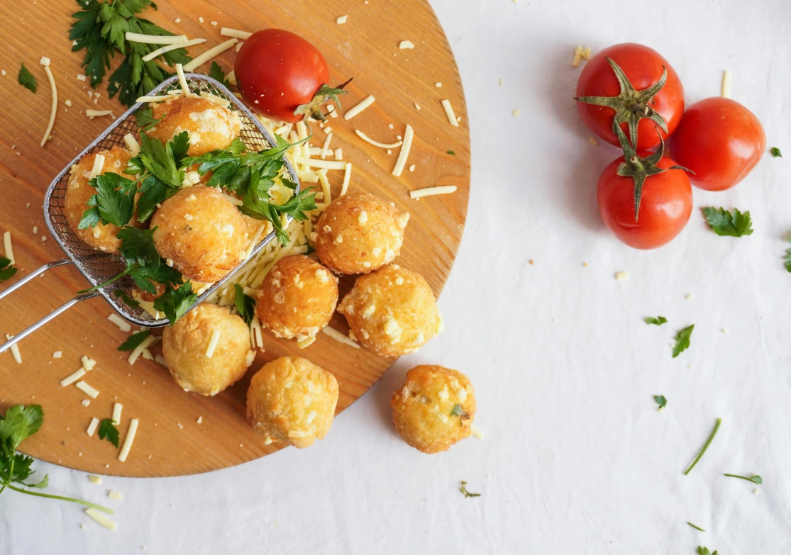 tyrompalitses-me-ntomatinia-vromi-feta